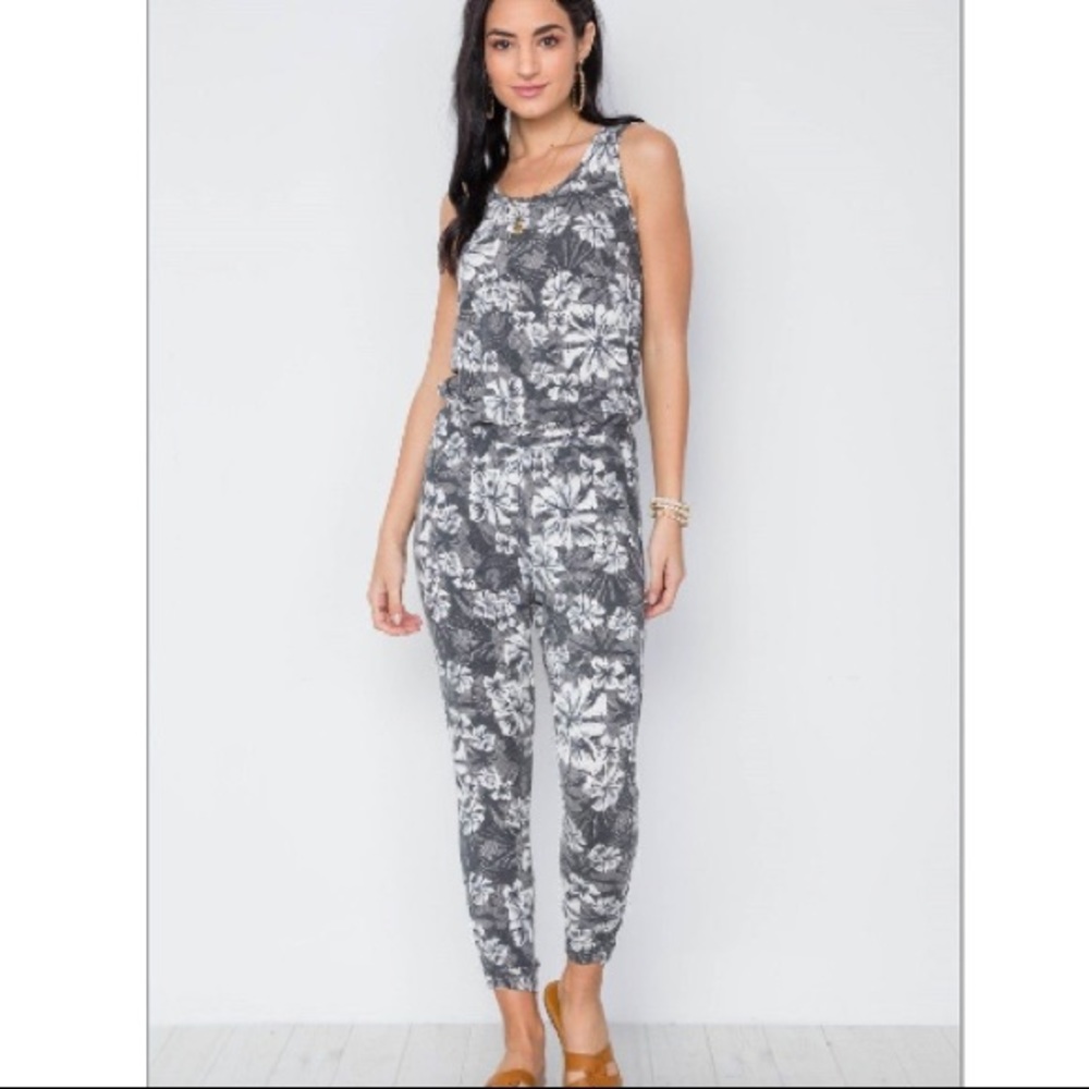 Floral Print Sleeveless Knit Jumpsuit